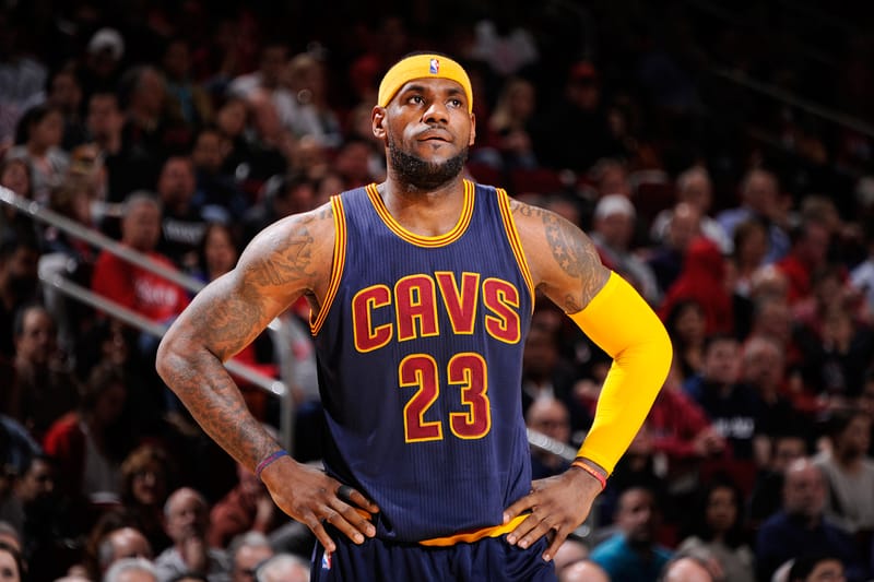 Lebron james nike shoes sales 2015