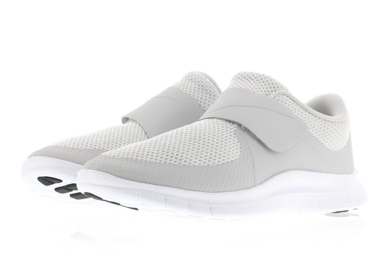 Nike free socfly on sale grey