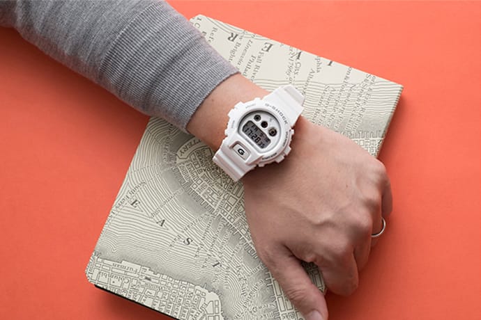 G shock full online white