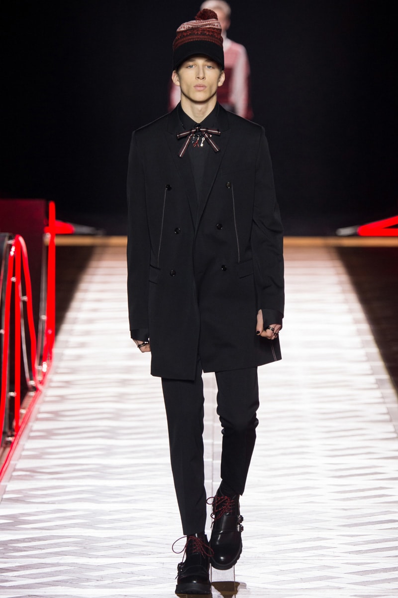 Kris Van Assche Knows How to Be Dapper and Warm in Dior Homme's 2016 ...