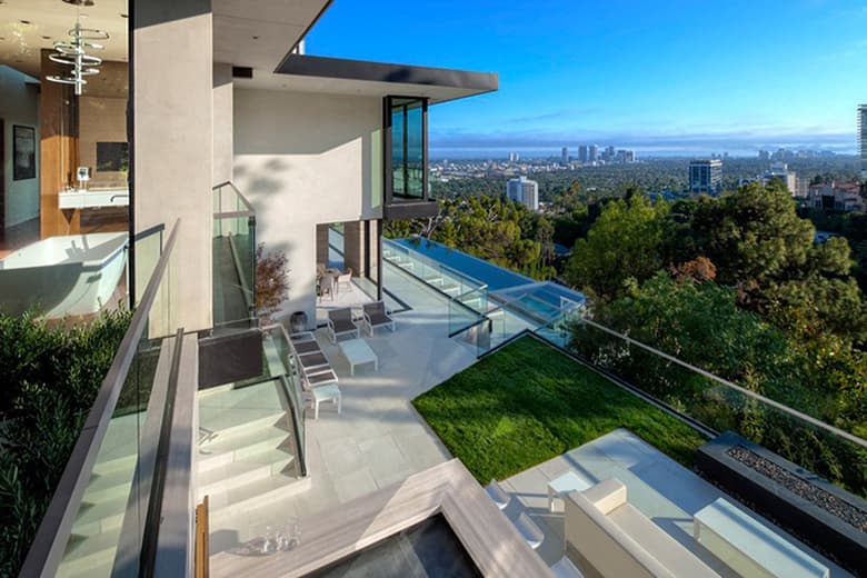 Hollywood Hills Home Panoramic Views | HYPEBEAST