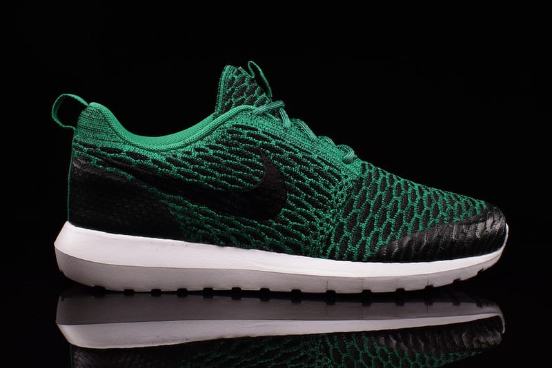 nike roshe flyknit green