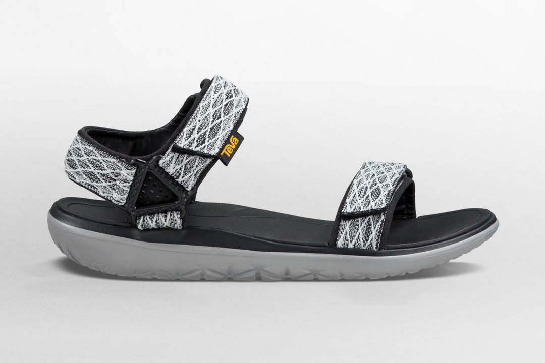 teva float sandals
