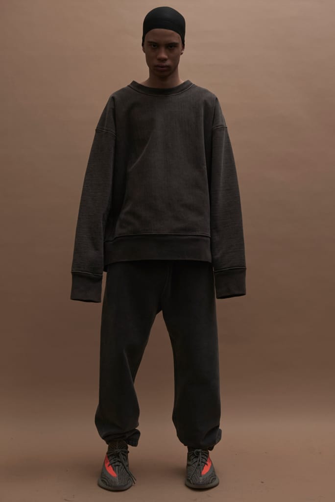 Yeezy season store 3 sweater