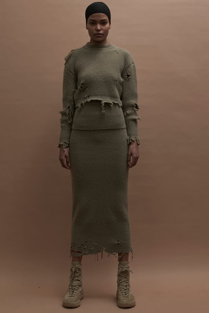 Yeezy 2024 sweater dress