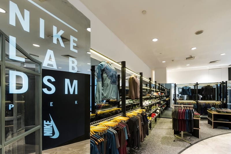 Nikelab shop shop