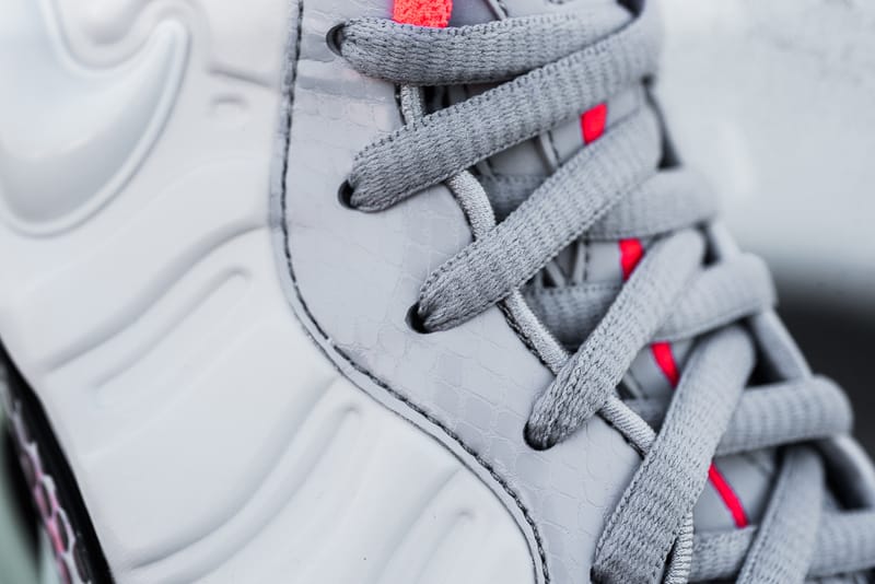 Foamposite platinum outlet