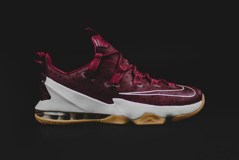 Lebron 13 deals low cut