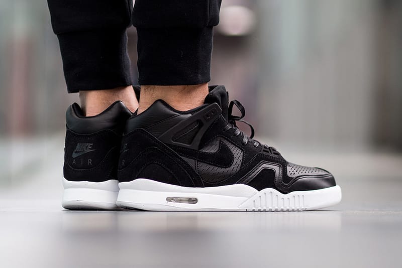 Nike air shop tech challenge 1