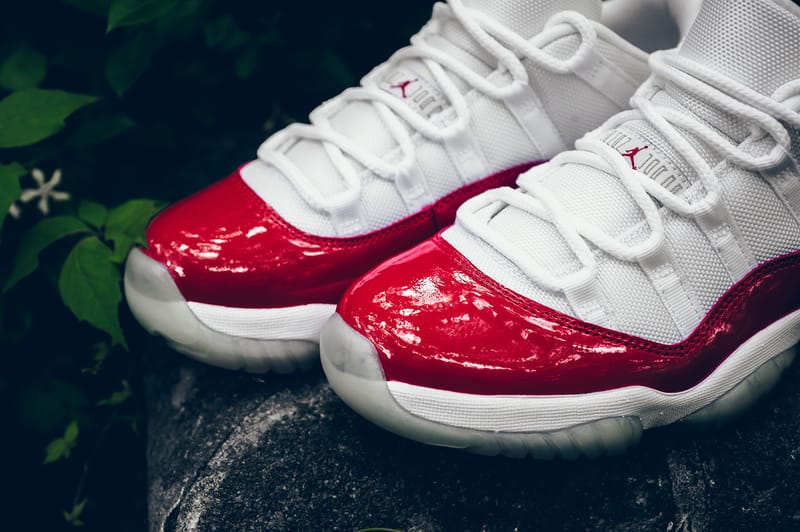 White and red outlet jordan retro 11