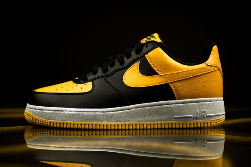 Air force 1 on sale low black gold