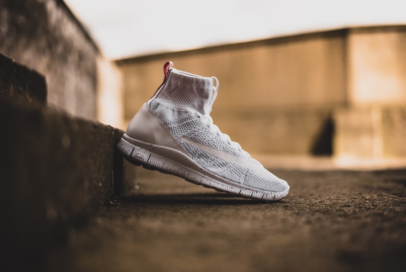 nike free flyknit mercurial white