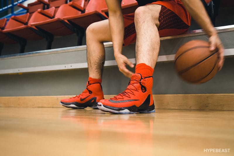 Kd 8 elite on on sale feet