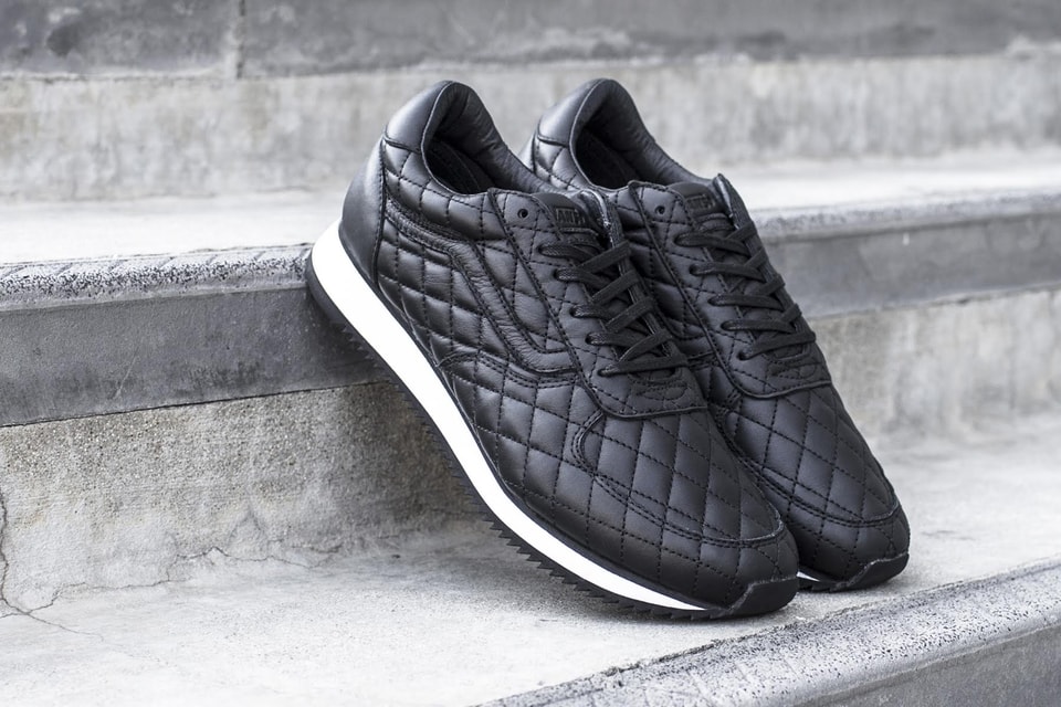 mens leather runners