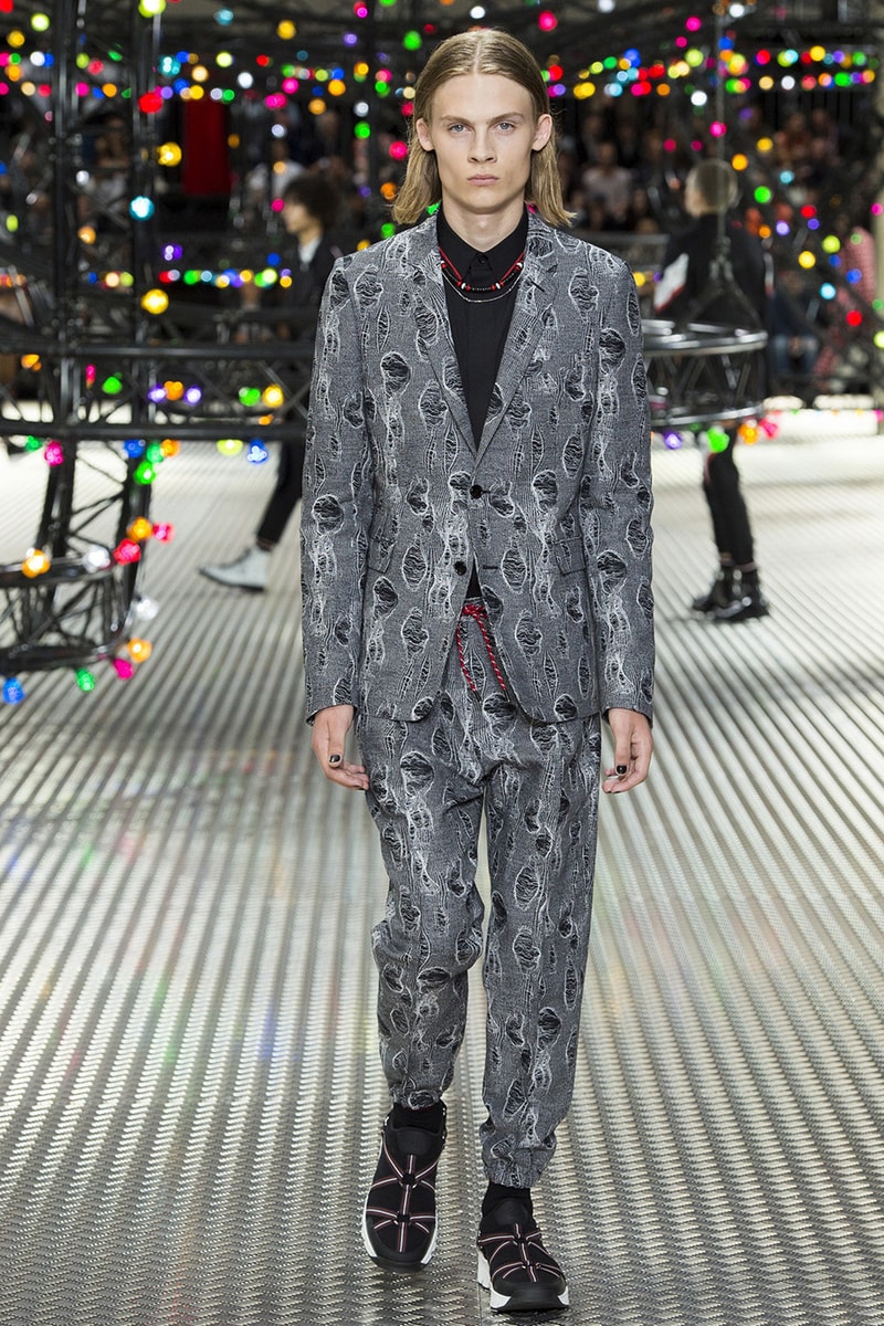 Dior Homme Kris Van Assche 2017 Spring Summer Menswear Collection ...