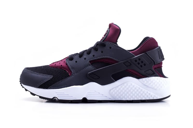 nike huarache maroon