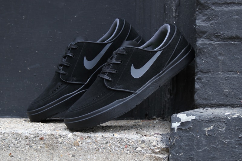 stefan janoski all black