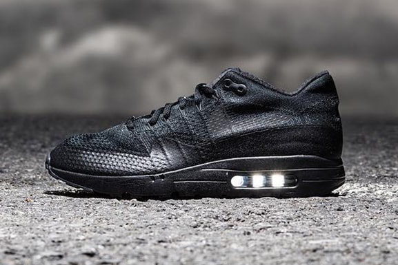 air max 1 ultra flyknit black