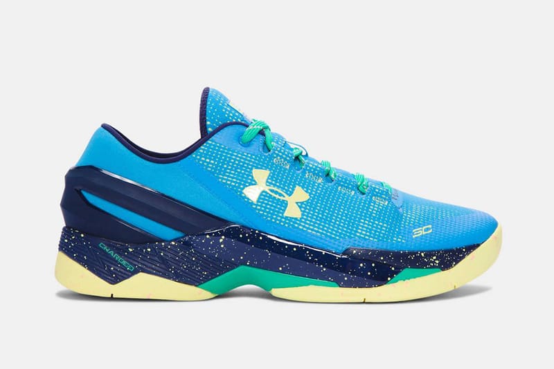 Curry 2.5 cheap low yellow