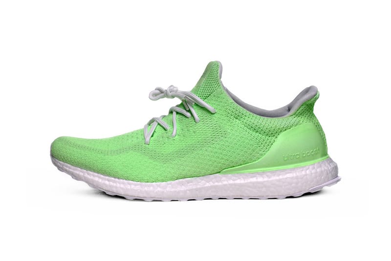 Adidas ultra hot sale boost neon