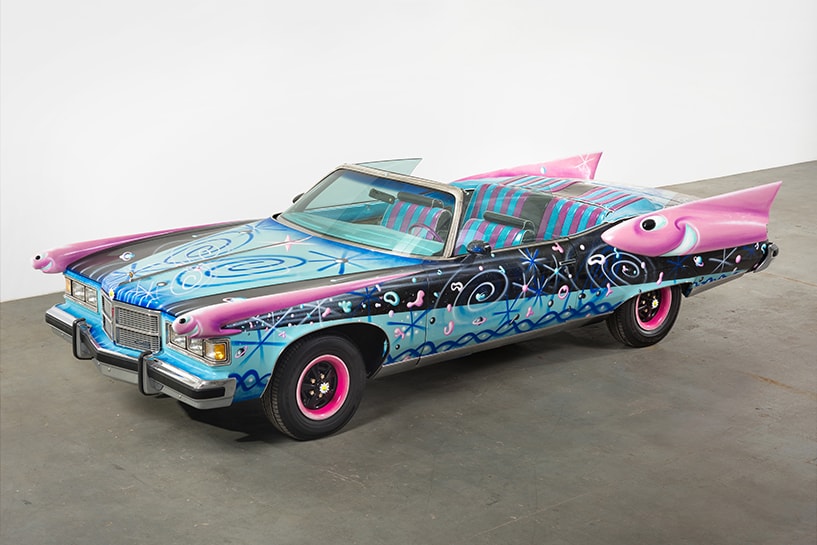 Столкновение искусства и автомобилей для «Piston Head II» в галерее VENUS в Лос-Анджелесе