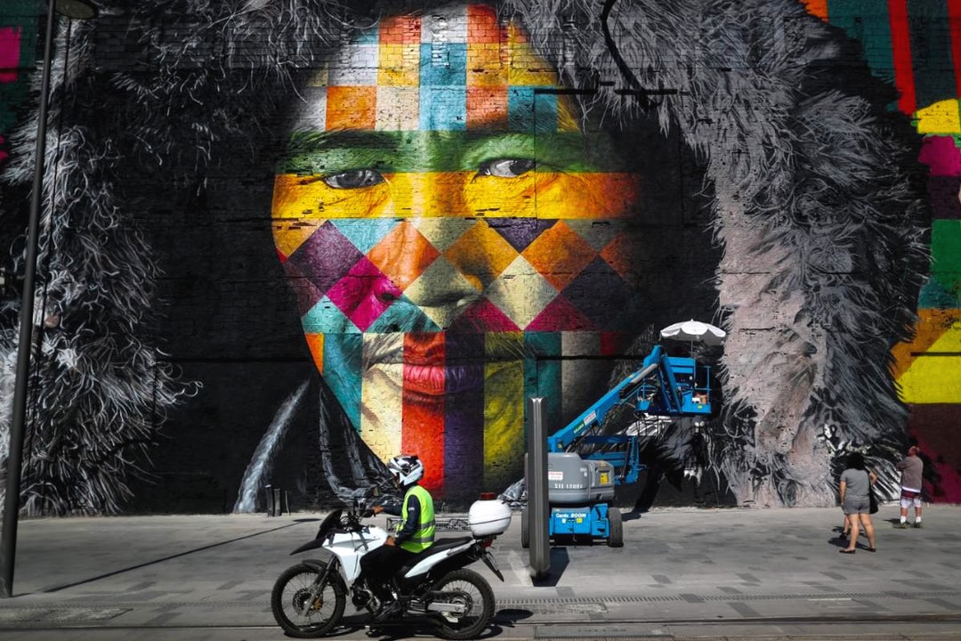 Эдуардо Кобра создал потрясающую фреску площадью 3000 квадратных метров для Олимпийских игр 2016 года в Рио
