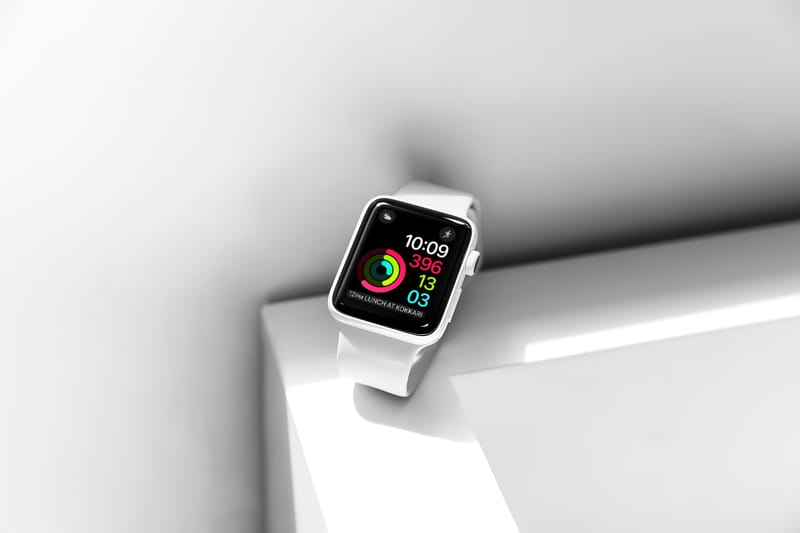 Apple watch series hot sale 3 silver and white