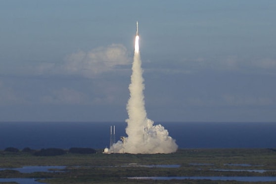 НАСА успешно запустило свой космический корабль для преследования астероидов