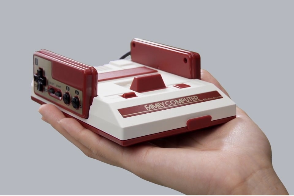 Nintendo анонсирует мини-консоль Famicom для Японии