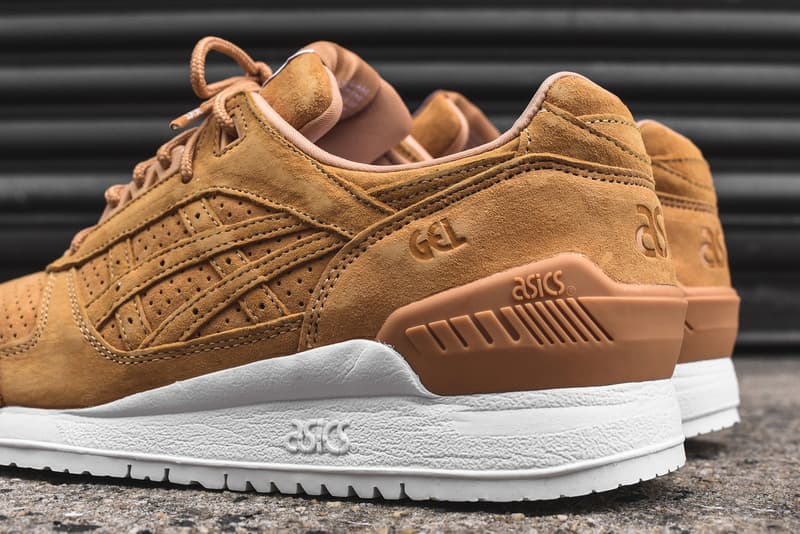 asics gel respector clay