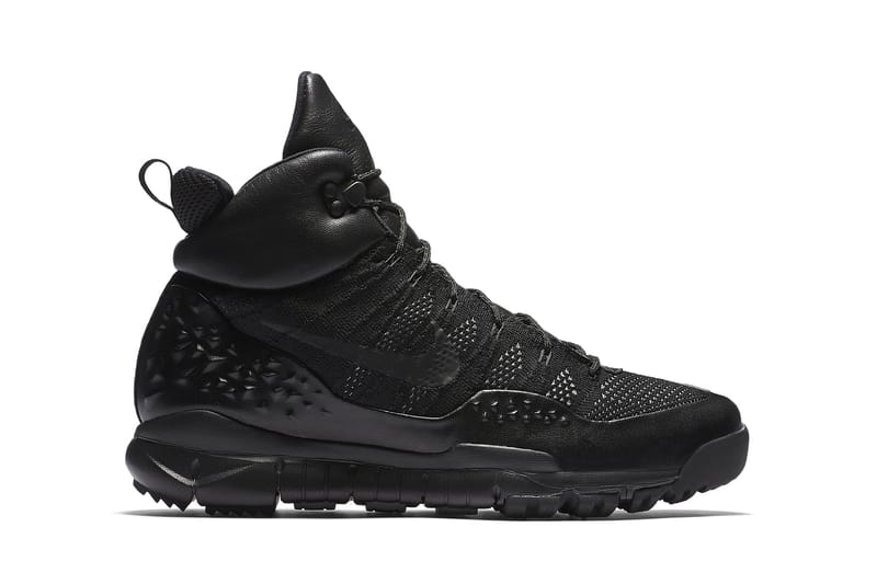 Nike lupinek flyknit sales triple black