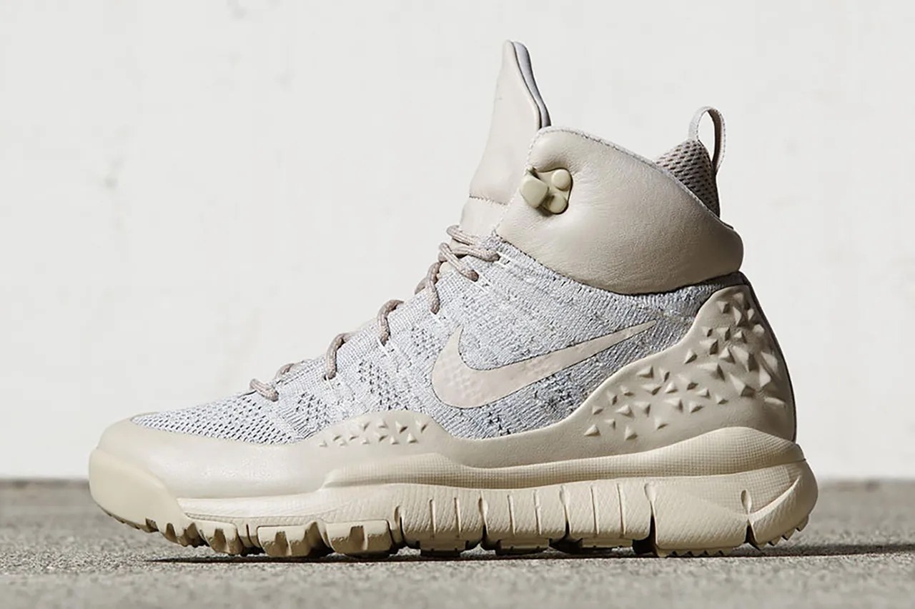 Nike lupinek sale flyknit boot