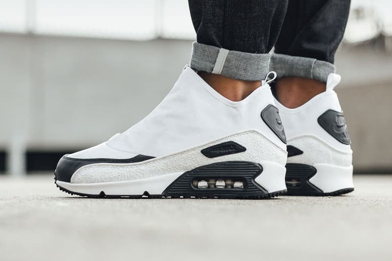 nike air max 90 essential trainers in white