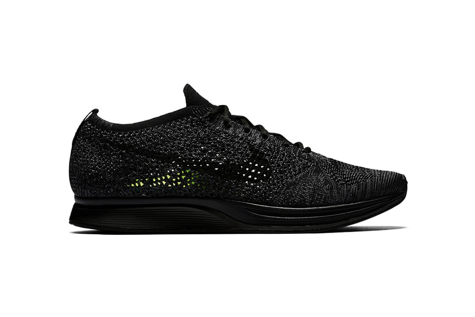 nike flyknit racer mens black