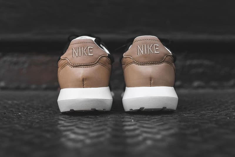 tan roshes nike