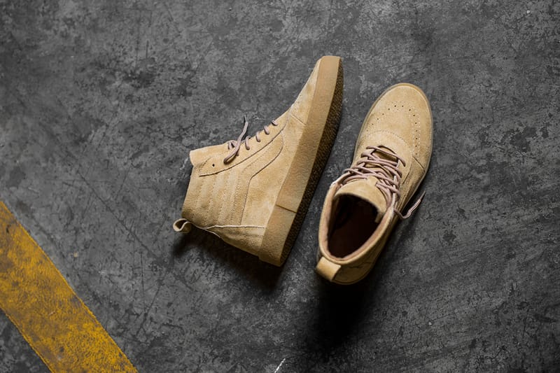 Yeezy hot sale crepe boot