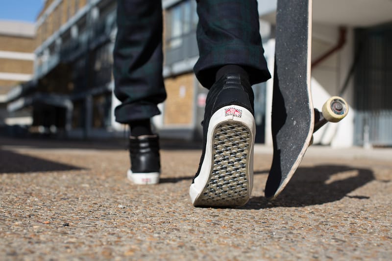 Vans old skool outlet veggie tan on feet