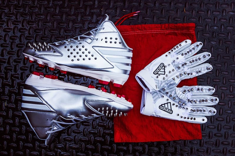 Adidas red hotsell spike football cleats