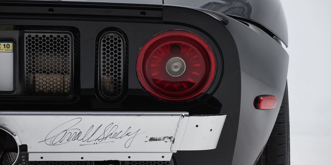 Первый полный заводской прототип Ford GT поступит на аукцион в январе