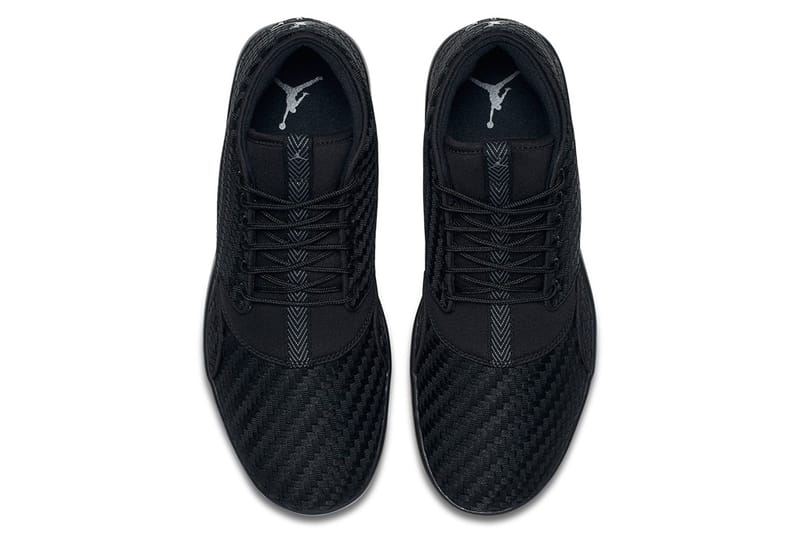 Jordan eclipse triple clearance black