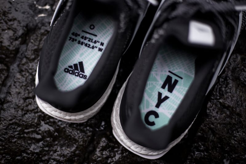 Adidas nmd hot sale nyc edition