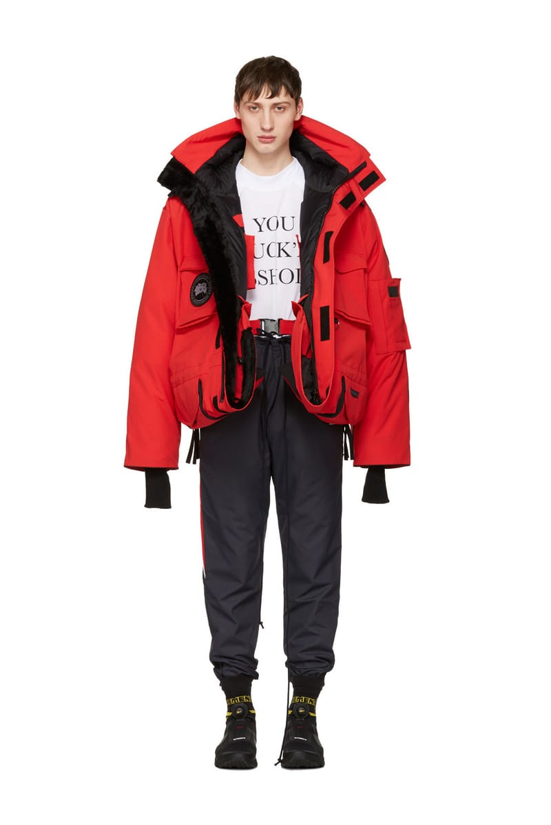 Canada goose x vetements hotsell snow mantra t shirt