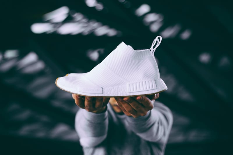 Nmd white deals gum sole