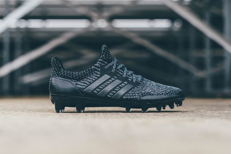 Adidas ultra boost on sale 3.0 cleat triple black