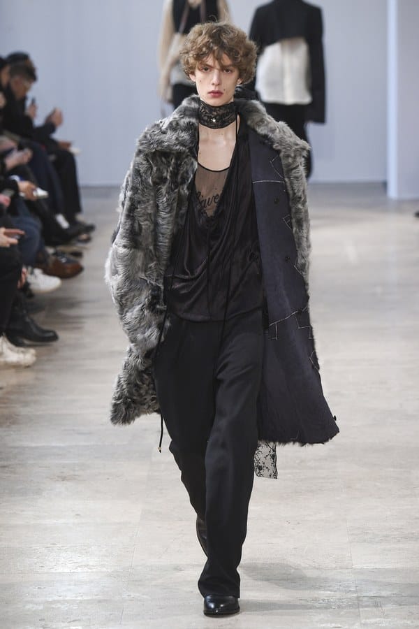 Ann Demeulemeester 2017 fall/winter Collection Paris Fashion Week