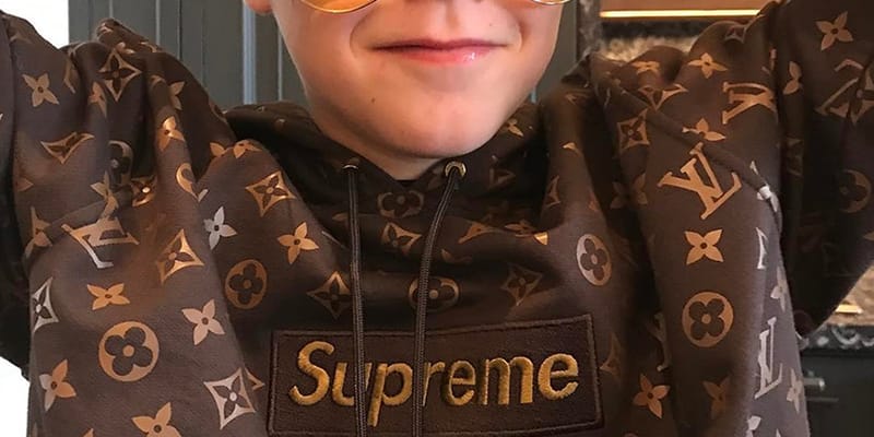 Supreme x louis deals vuitton white hoodie