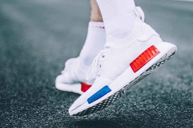 Nmd runner pk hot sale white red blue