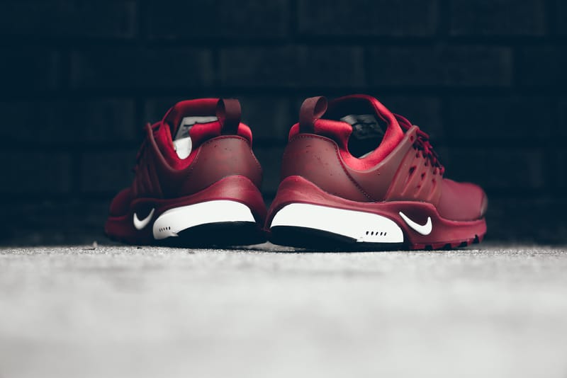 Nike presto team on sale red