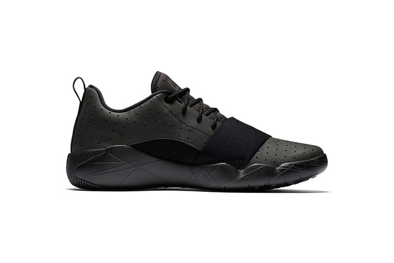 Jordan 23 breakout store black