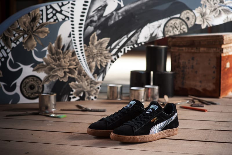 Puma suede classic deals black on feet